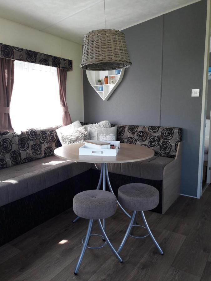 Chalet Van Minicamping De Braamhof カウデーケルケ エクステリア 写真