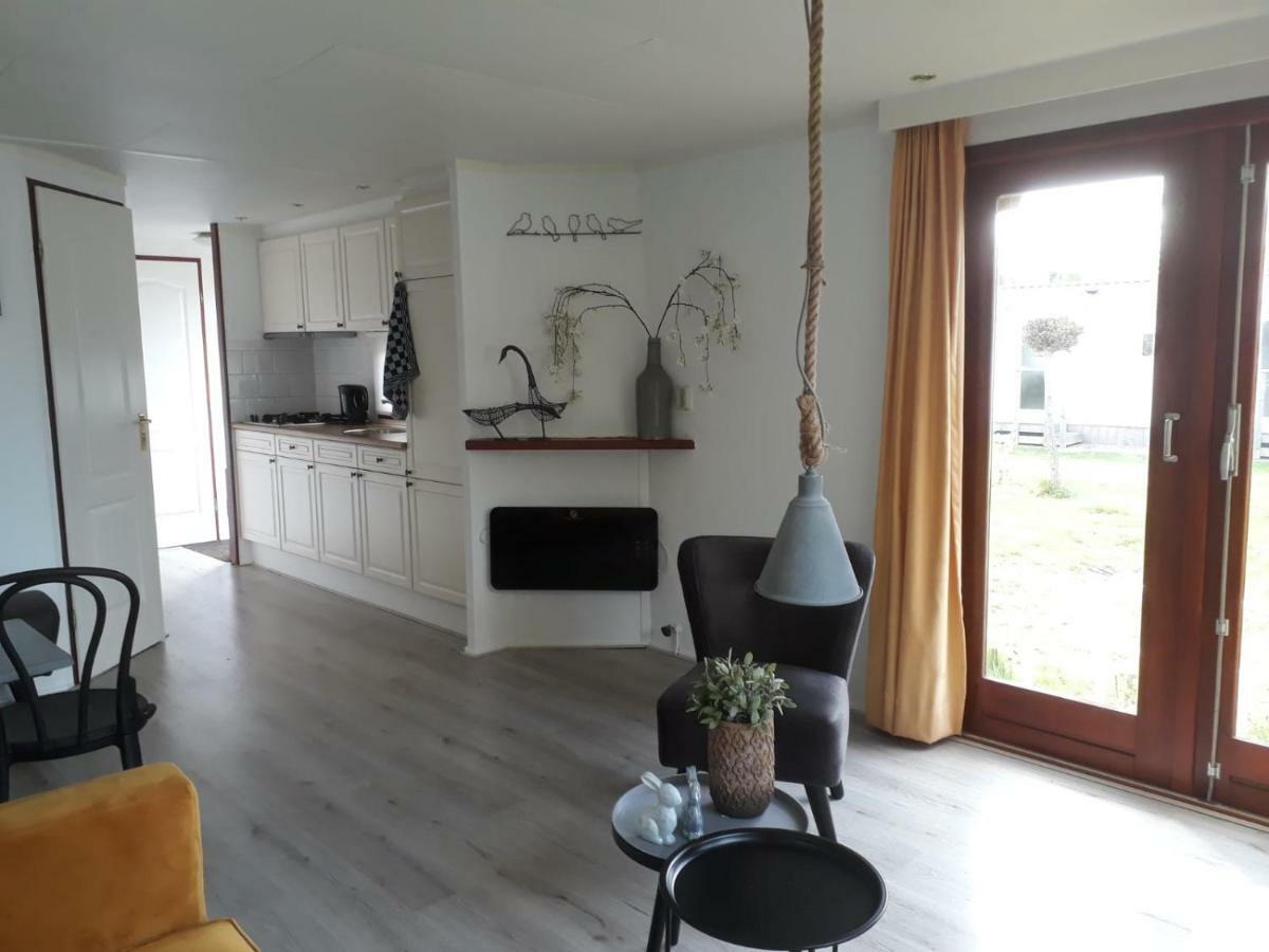 Chalet Van Minicamping De Braamhof カウデーケルケ エクステリア 写真