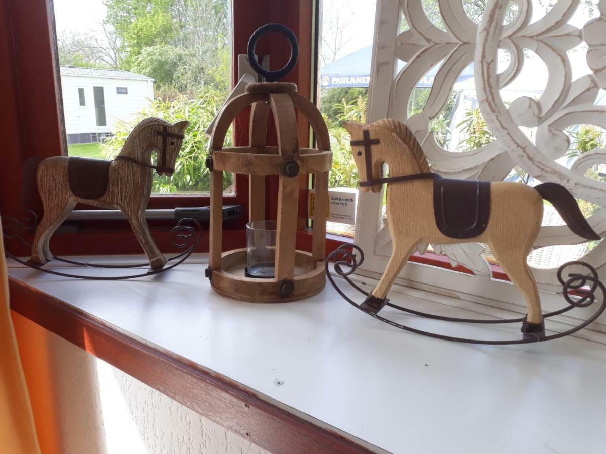 Chalet Van Minicamping De Braamhof カウデーケルケ エクステリア 写真